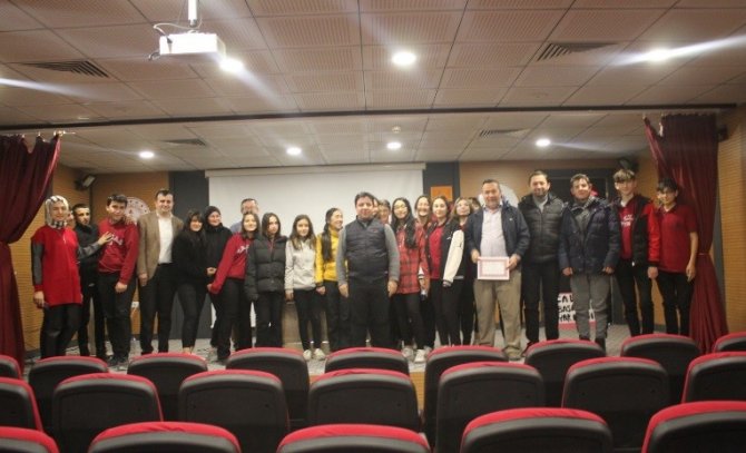 Tavşanlı’da Gazeteciler Mesleklerini Anlattı