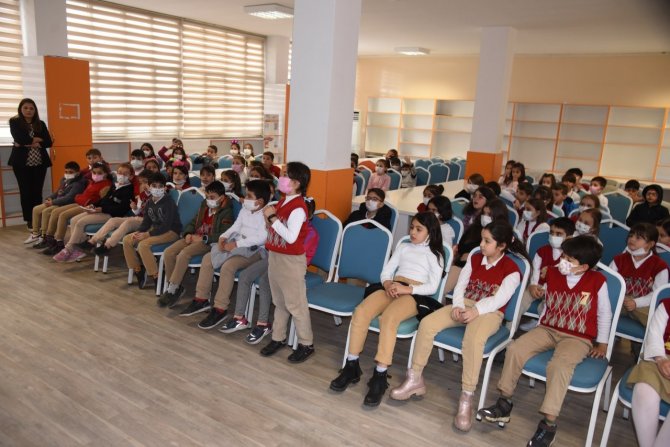 Osmaniye Belediyesi Öğrencilere Sıfır Atık Eğitimi Veriyor