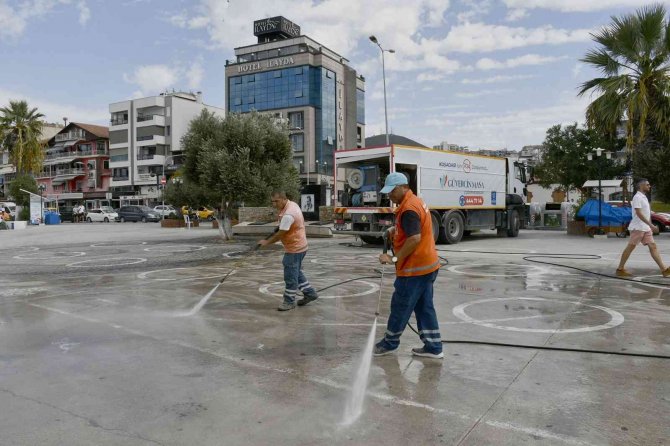 Kuşadası’nda 70 Bin Ton Evsel Atık Toplandı