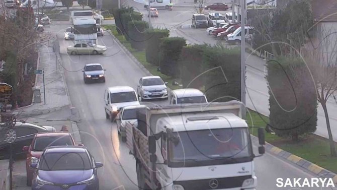Dikkatsizlik Ve Kural İhlalleri Beraberinde Kaza Getirdi
