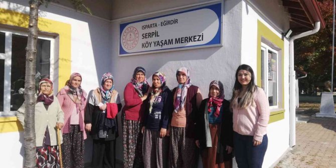 Eğirdir’de Köy Yaşam Merkezleri Büyük İlgi Görüyor