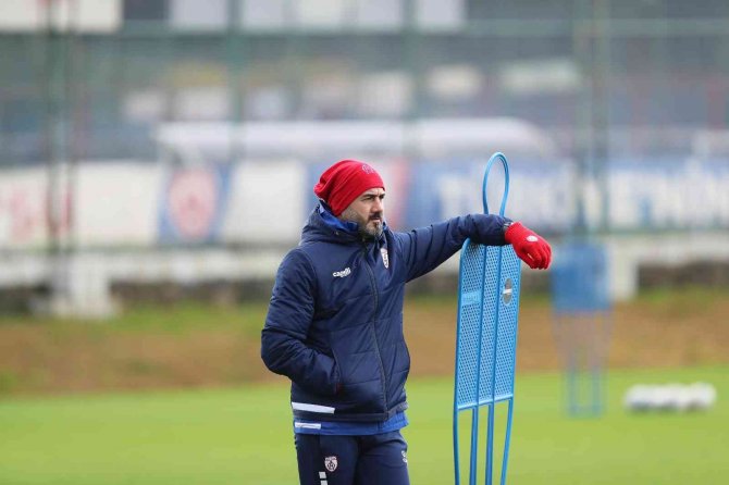 Gökhan Ünal: “Bir Transfer Daha Olabilir”