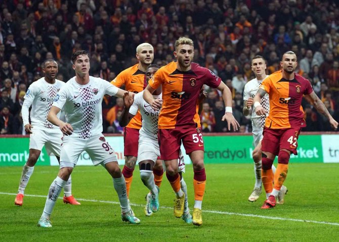 Spor Toto Süper Lig: Galatasaray: 3 - Hatayspor: 0 (İ̇lk Yarı)