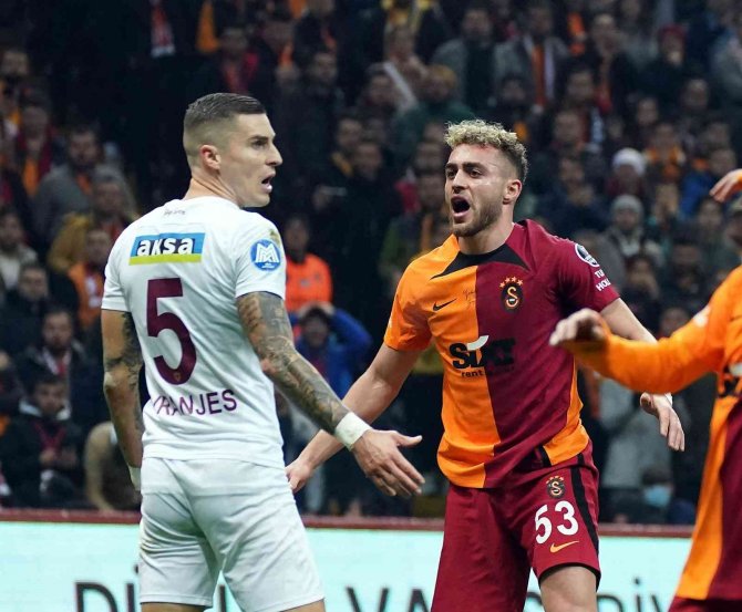 Spor Toto Süper Lig: Galatasaray: 3 - Hatayspor: 0 (İ̇lk Yarı)