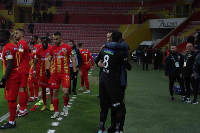 Spor Toto Süper Lig: Kayserispor: 1 - Sivasspor: 0 (Maç Devam Ediyor)