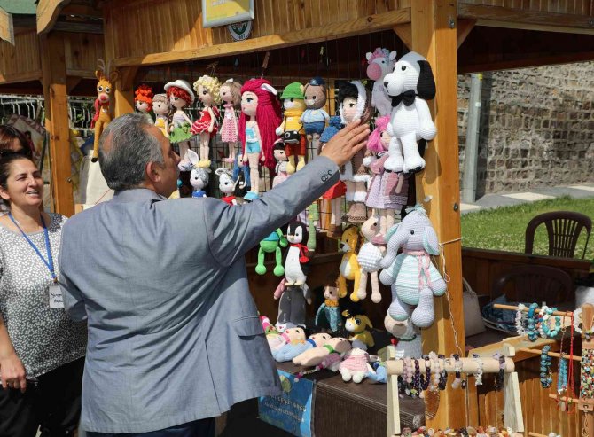 ‘Maharetli Eller’ Birinci Yılını Kutlayacak