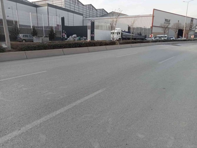 Ters Yönde Giden Otomobil Motosikleti Biçti
