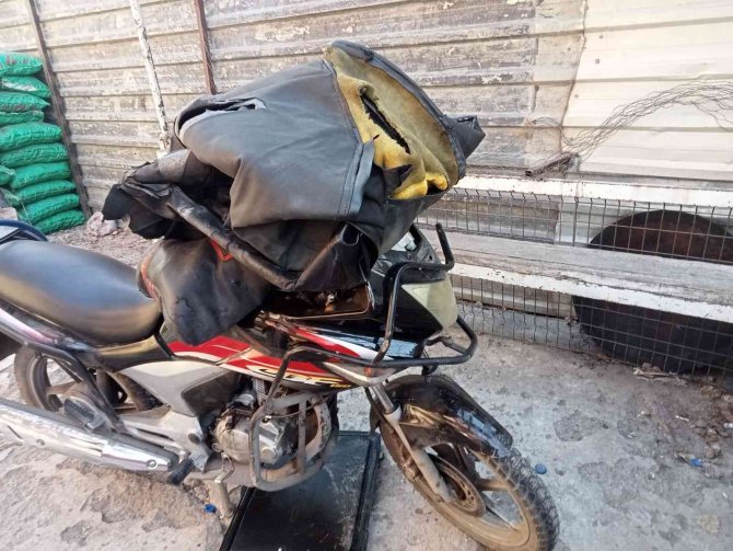 Ters Yönde Giden Otomobil Motosikleti Biçti
