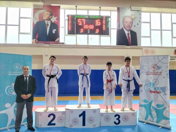 30 Sporcu 33 Madalya Kazandı