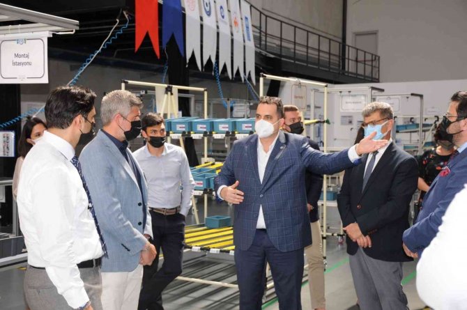 İ̇şletmelere Gerçek Üretim Ortamı Sunarak Gelirini Artıran Model Fabrika Büyüyor