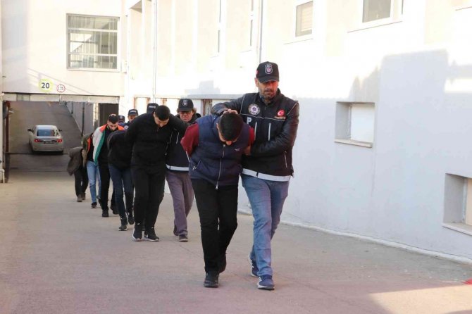 Adana’da 87 Kilo Esrar Ele Geçirildi