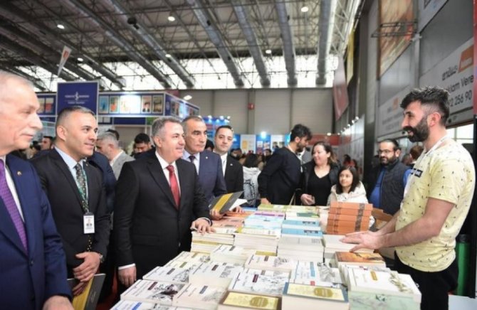 Adana’da 15. Çukurova Kitap Fuarı Açıldı