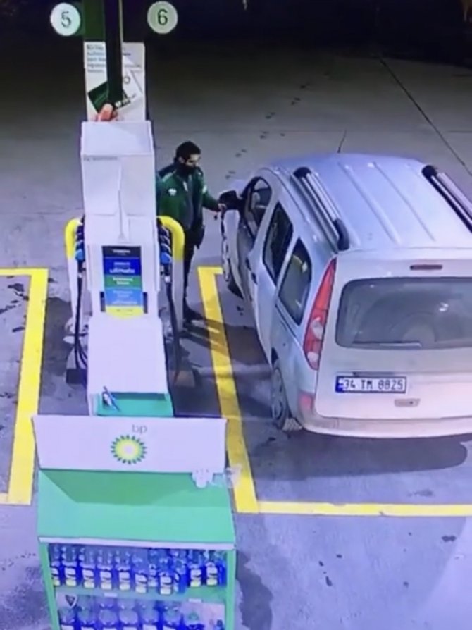 Ataşehir’de Aracına Yakıt Aldı Ücretini Ödemeden Kaçtı