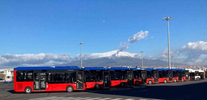 Bursa’dan İ̇talya’ya İlk Elektrikli Otobüs Teslimatı