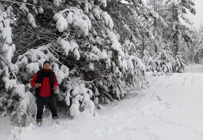 Ulus Dağı’na Yağan Kar, Vatandaşları Zirvede Buluşturdu