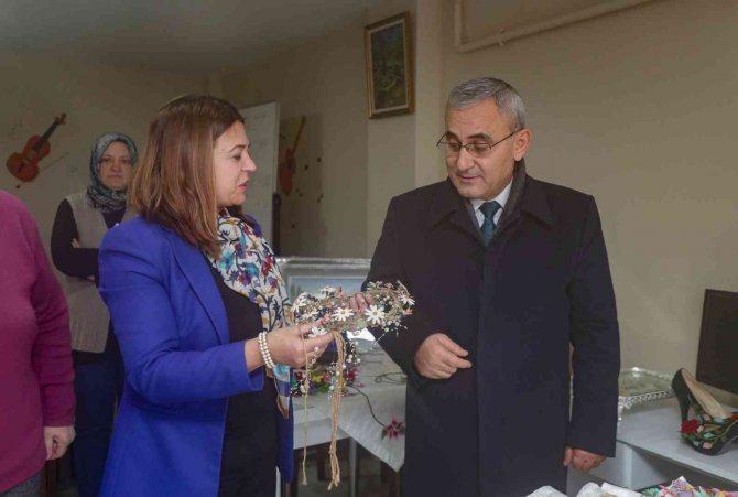Başkan Işık, Üreten Kadınlarla Bir Araya Geldi