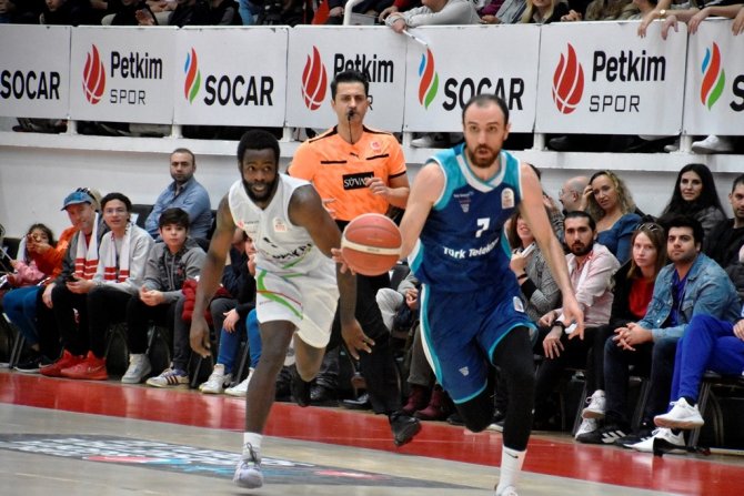 Basketbol Süper Ligi: Aliağa Petkim Spor: 70 - Türk Telekom: 89