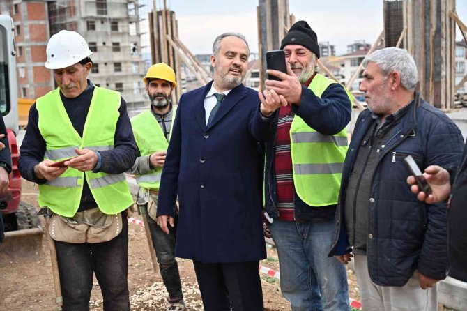 Gençler İçin Bir Tesis De Yenibağlar’a