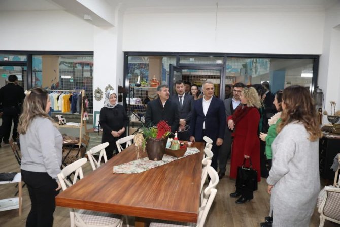Kadın Emeği Merkezindeki Çalışmalar İncelendi