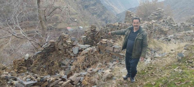 Engelli Kardeşler İçin 2,5 Kilometrelik Yol Çalışması