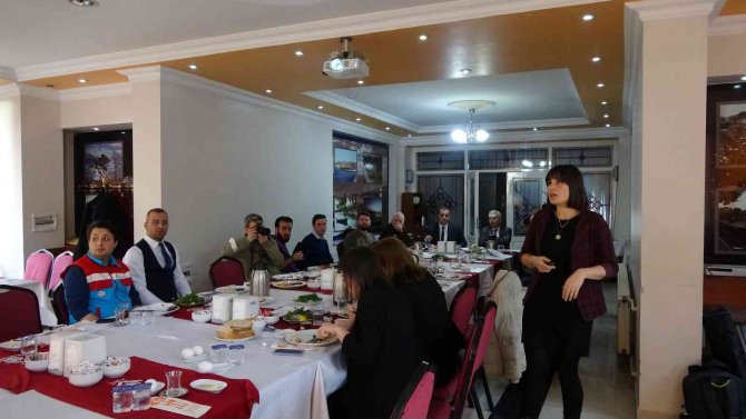 İ̇zmit Kaymakamlığından İhtiyaç Sahiplerine 91 Milyon Tl Yardım
