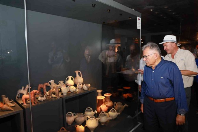 Büyükşehir Belediyesi Kentin Tarihine Sahip Çıktı