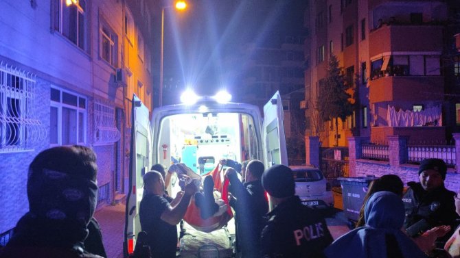 Evde Silahını Temizlerken Kendini Vurdu