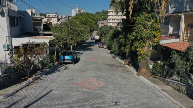 Kuşadası’na Bir Yılda 272 Bin 779 Metrekare Yeni Yol Yapıldı