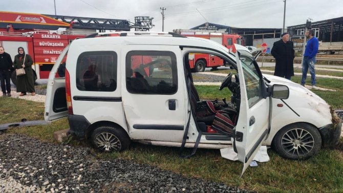 Test Sürüşüne Çıkan Otobüs İle Hafif Ticari Araç Çarpıştı: 1 Ölü, 1 Yaralı
