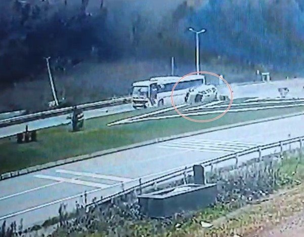 Test Sürüşüne Çıkan Otobüs İle Hafif Ticari Araç Çarpıştı: 1 Ölü, 1 Yaralı