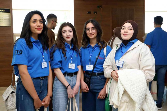 Bu Üniversite Her 4 Öğrenciden 1’i Yurt Dışında Eğitim Görecek