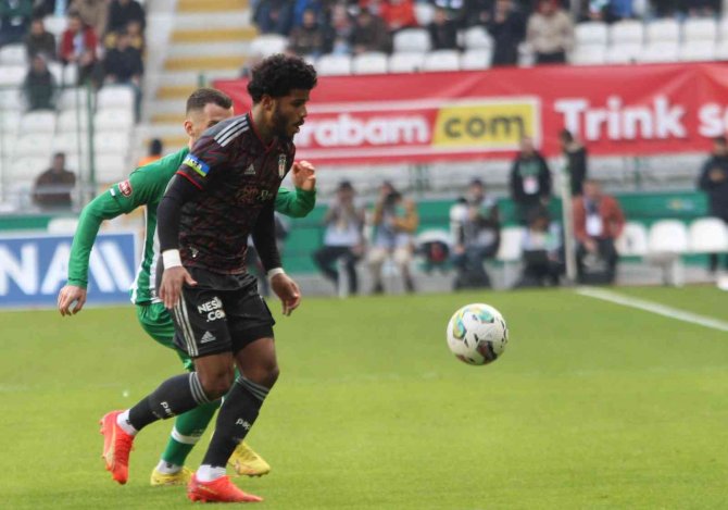 Spor Toto Süper Lig: Konyaspor: 1 - Beşiktaş: 0 (İ̇lk Yarı)