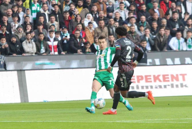 Spor Toto Süper Lig: Konyaspor: 1 - Beşiktaş: 0 (İ̇lk Yarı)