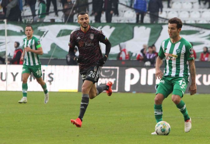Spor Toto Süper Lig: Konyaspor: 1 - Beşiktaş: 0 (İ̇lk Yarı)