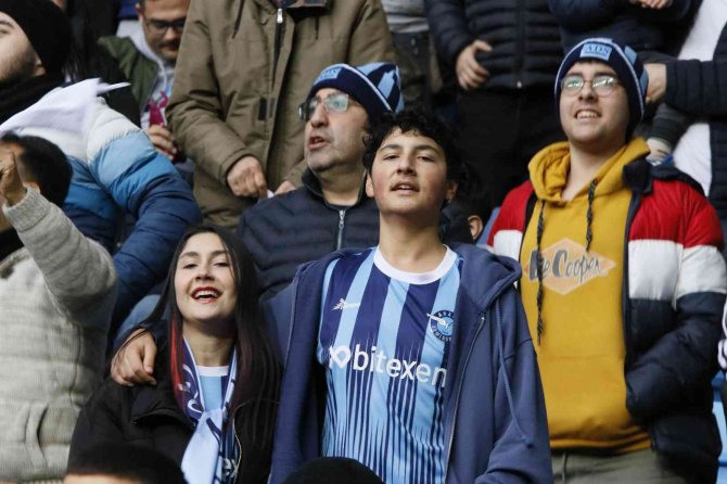 Spor Toto Süper Lig: Adana Demirspor: 0 - Mke Ankaragücü: 0 (İ̇lk Yarı)