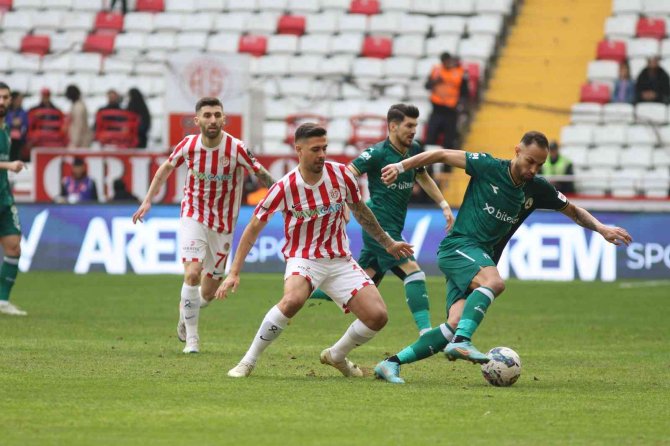 Spor Toto Süper Lig: Fta Antalyaspor: 1 - Giresunspor: 1 (İ̇lk Yarı)