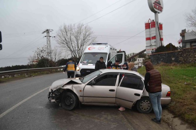 Tekirdağ’da 1’i Çocuk 2 Kişinin Yaralandığı Kaza Kamerada