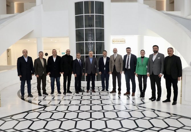 Ak Partili Sürekli’den Bir Günde 4 İlçede Mesai