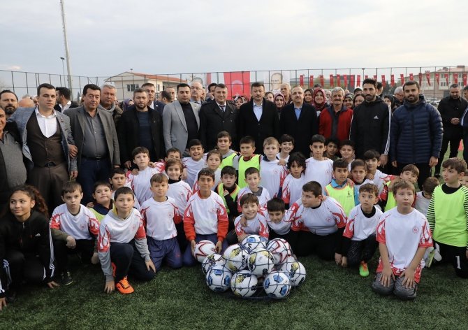 Ak Partili Sürekli’den Bir Günde 4 İlçede Mesai