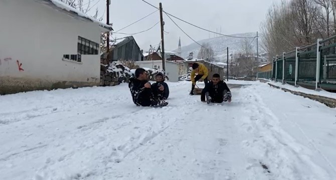 Karın Tadını Çocuklar Çıkardı