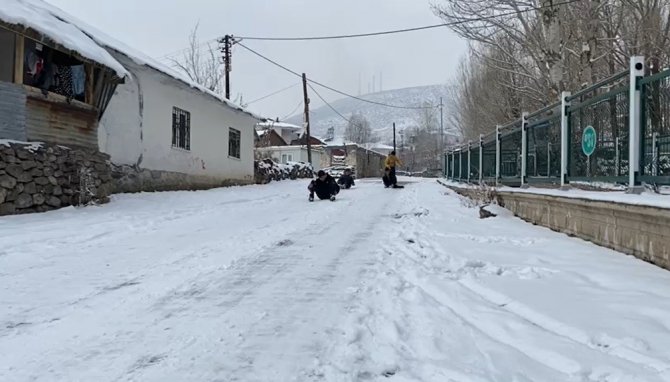 Karın Tadını Çocuklar Çıkardı