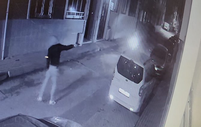 Bursa’da Eve Silahlı Saldırı