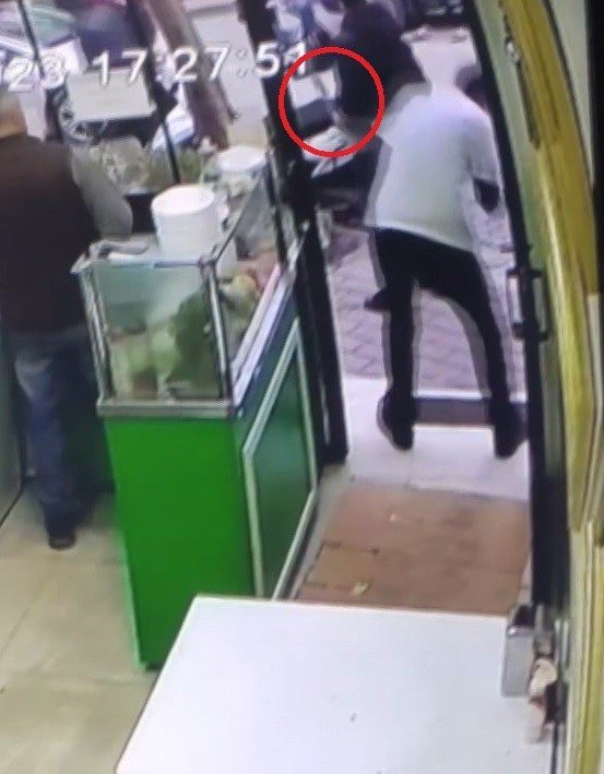Kavgayı İzlerken Canından Oluyordu