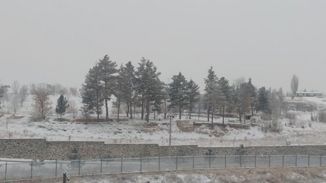 Aşkale Beyaza Büründü