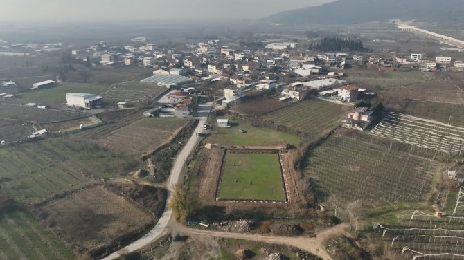 Gürsu Kazıklıköy Mahallesi’ne Futbol Sahası