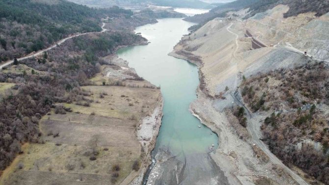 Ülke Ekonomisine Yılda 58 Milyon Katkı Sağlayacak Araç Barajı’nda Su Seviyesi Yükseliyor