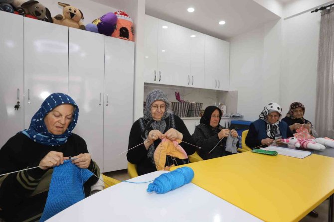 Büyükşehirin Merkezi, Ulu Çınarların İ̇kinci Yuvası Oldu