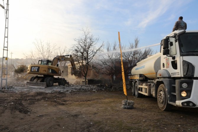 1000 Dairelik Kazım Karabekir Kentsel Dönüşüm Projesi İ̇çin Yıkımlar Başladı