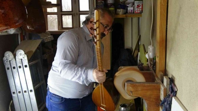 Pandemi Döneminde Başladı, Evinin Ardiyesini Atölyeye Çevirdi