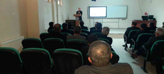 Muhtarlar İçin ’Aile Okulu’ Kursu Açıldı